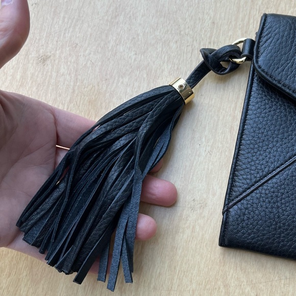 Isaac Mizrahi Black Pebbled Leather Envelope Clutch With Tassel NWOT - Picture 5 of 14